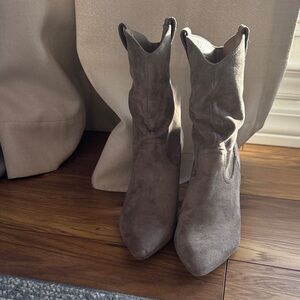 Mi.iM Grey Suede Heeled Boots